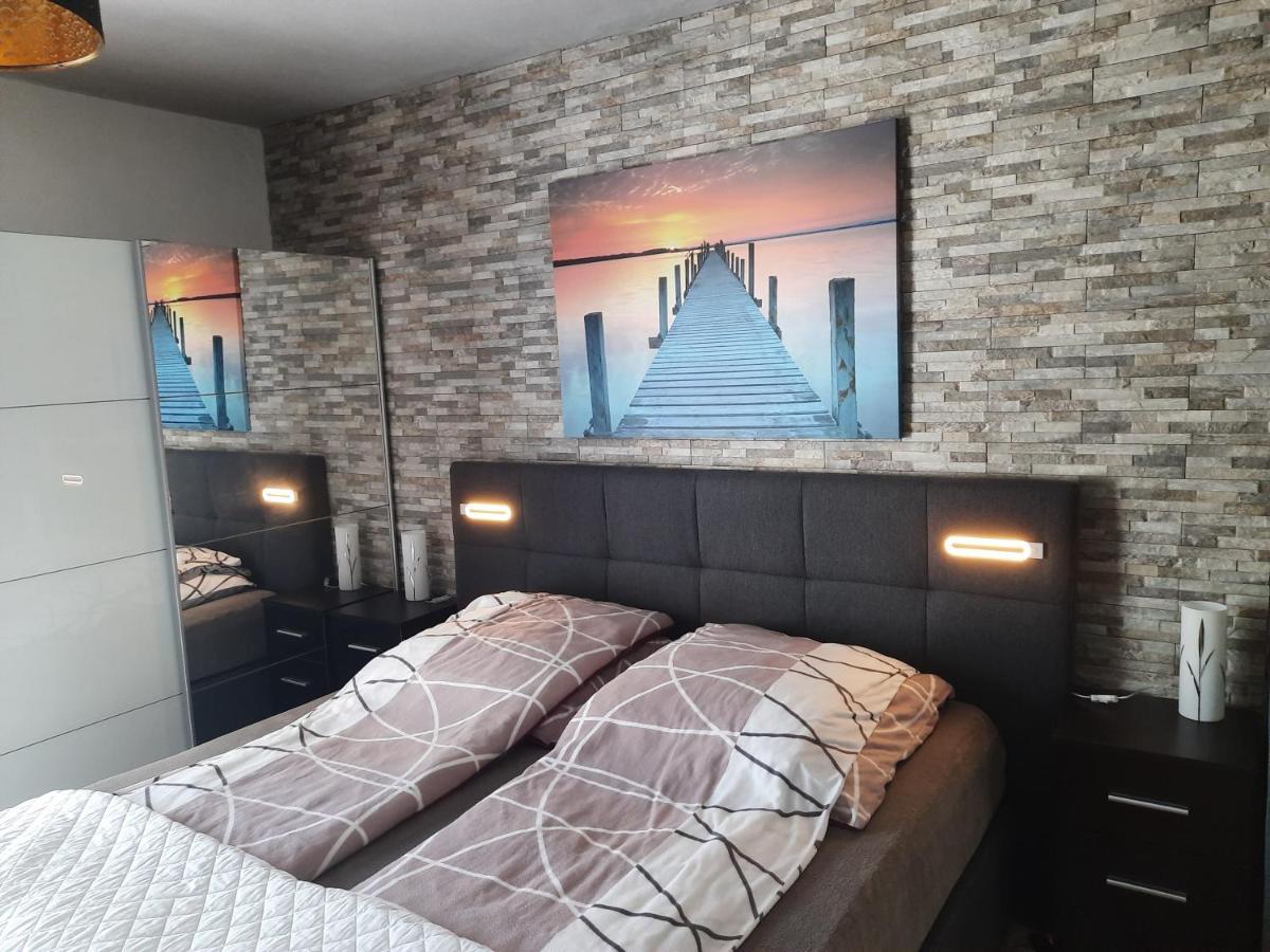 Joys Ferienwohnung Oberhausen  Exteriér fotografie